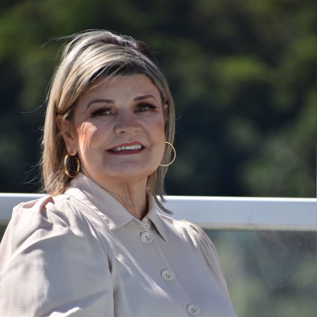 Natália Lúcia Petry